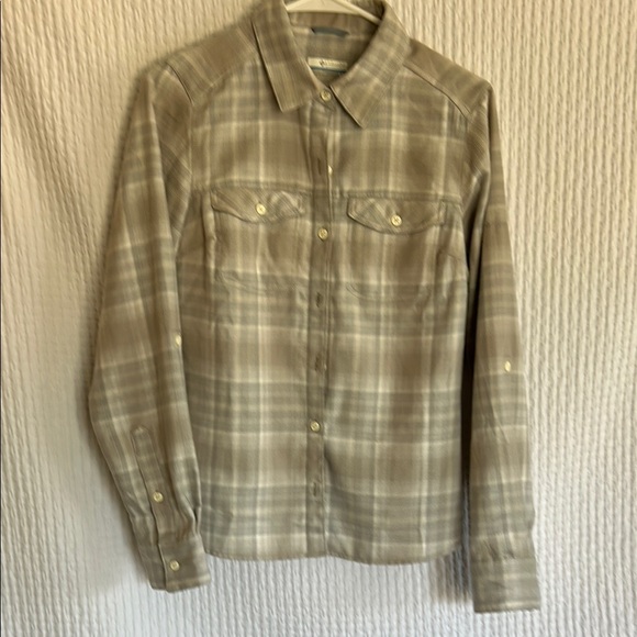 Columbia Women's Plaid Button Down Shirt - Gray - Picture 2 of 14